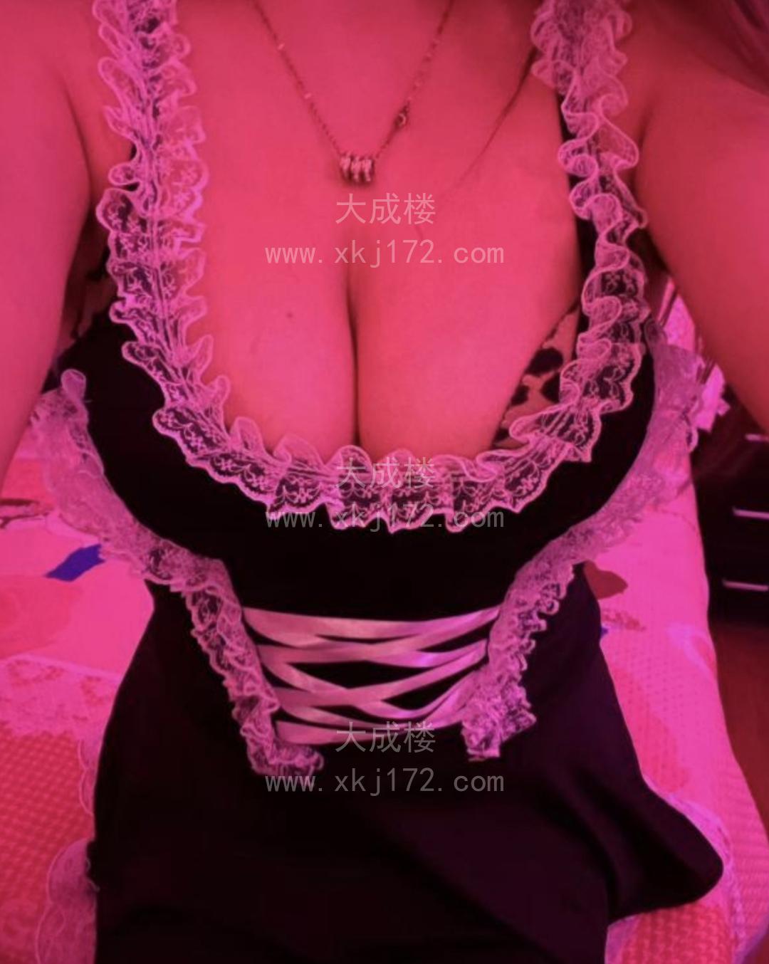 丰满大奶少妇