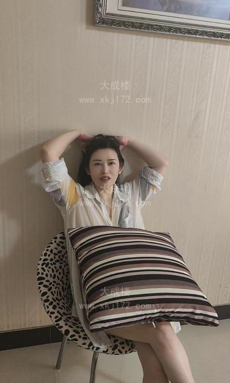 开福大奶少妇