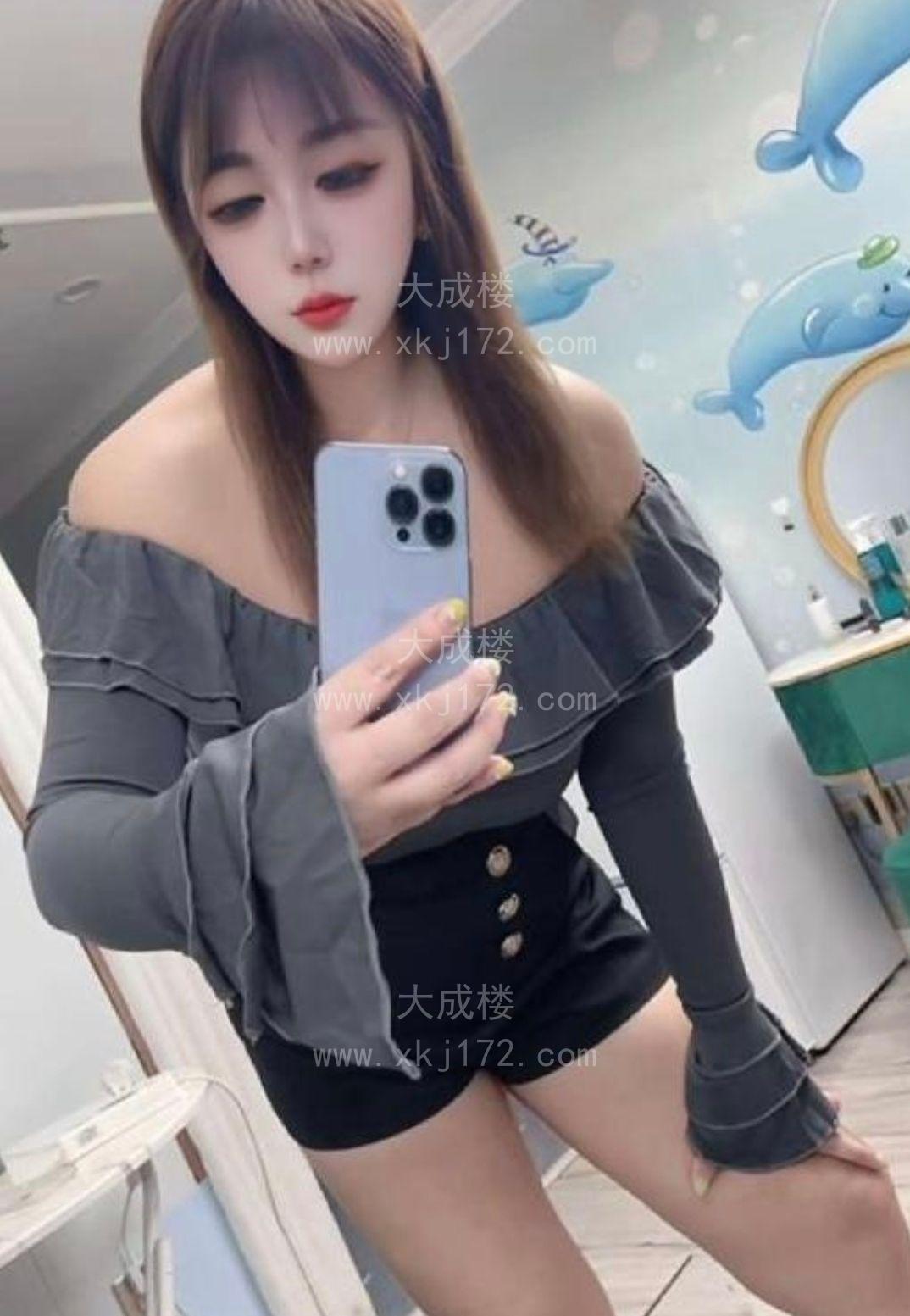 西青大胸妹
