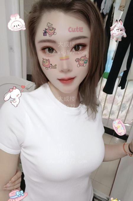 城关美少妇泡芙