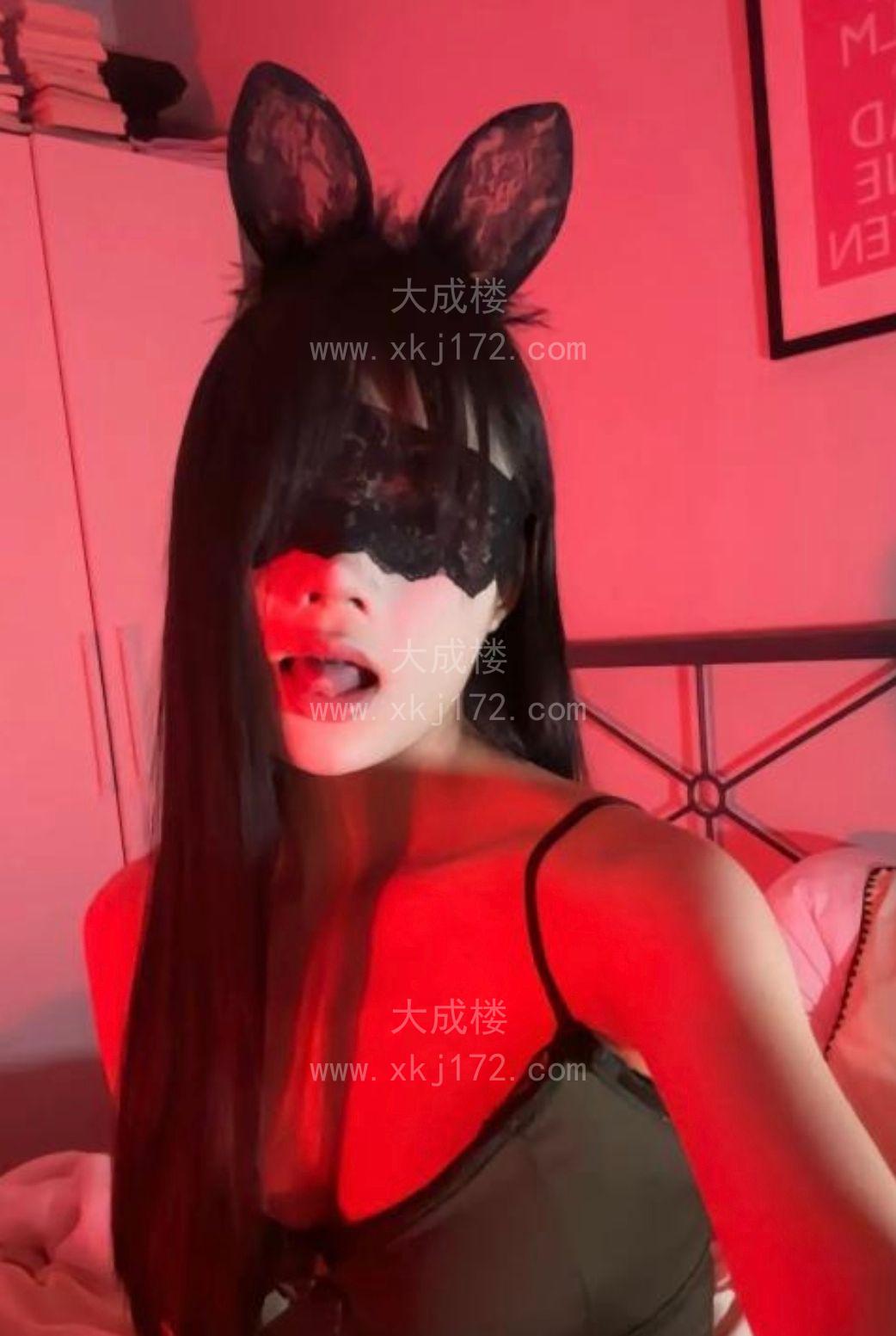 制服诱惑桃子