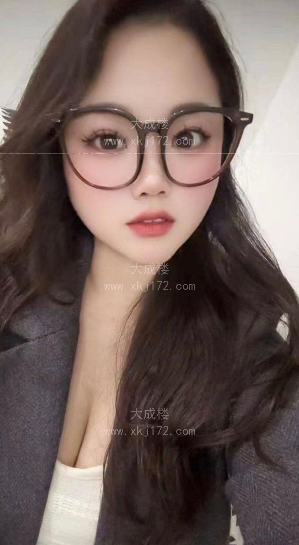 花都性感小熊