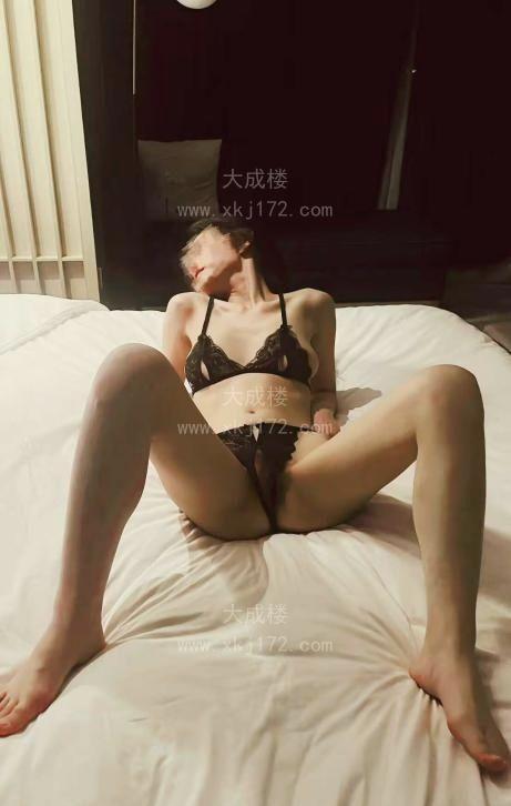 翘臀水多艾米